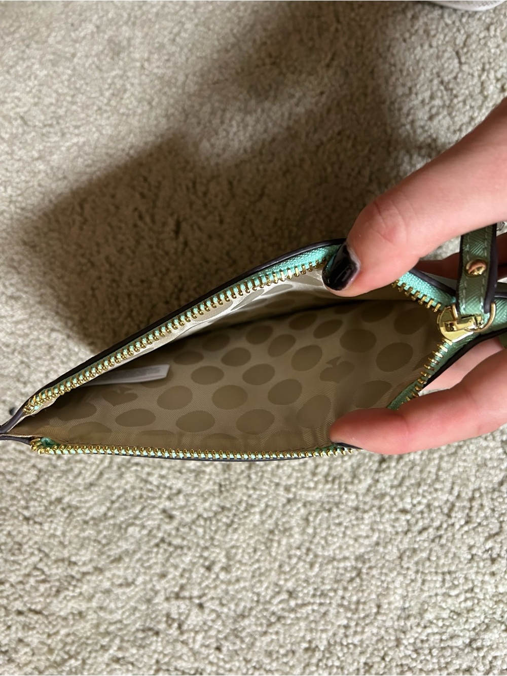 Kate Spade Mint Green Leather Wristlet Clutch - Picture 3 of 4